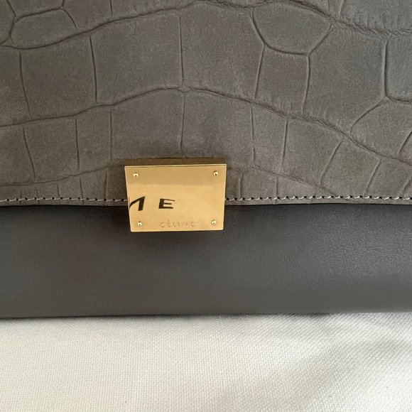 Celine grey croc embroidered trapeze medium bag - Picture 2 of 13